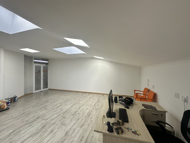 To Let Commercial Property for Rent in Claremont Western Cape
